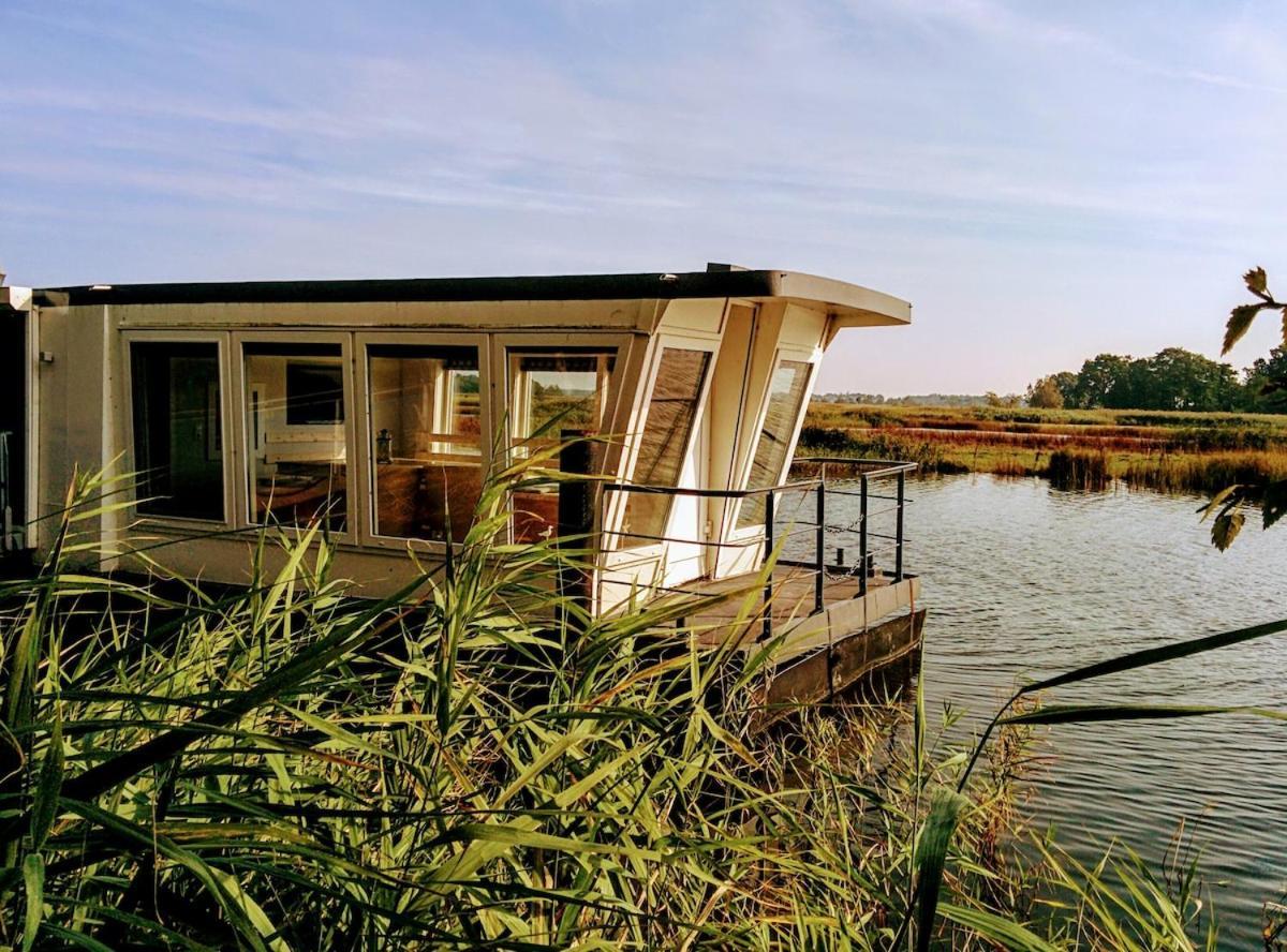 Urlauberschiff Neptun Im Ostseebad Prerow Exterior photo